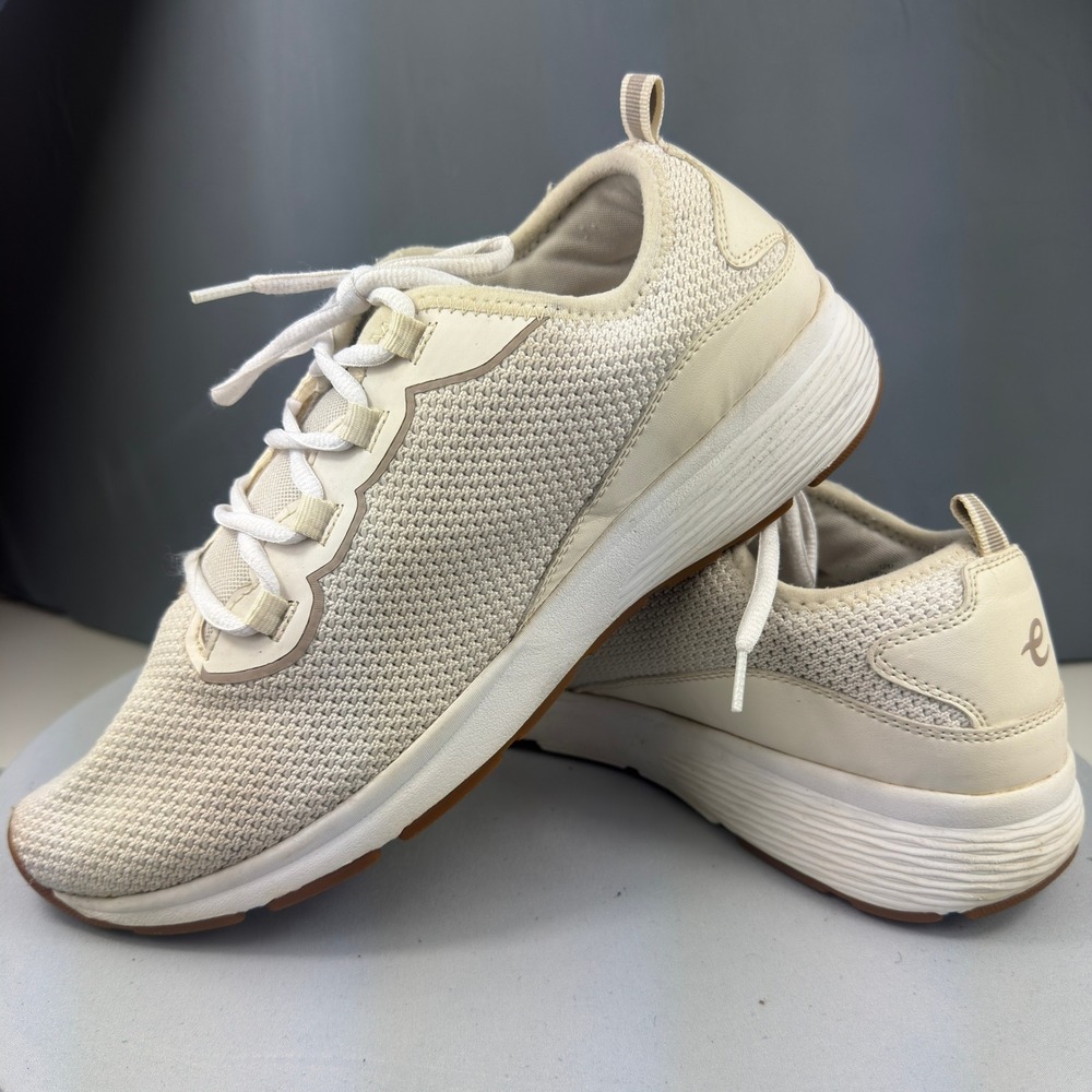 Easy Spirit Skip 2 Womens Size 12M Cream Beige Knit Walking Shoes Sneaker